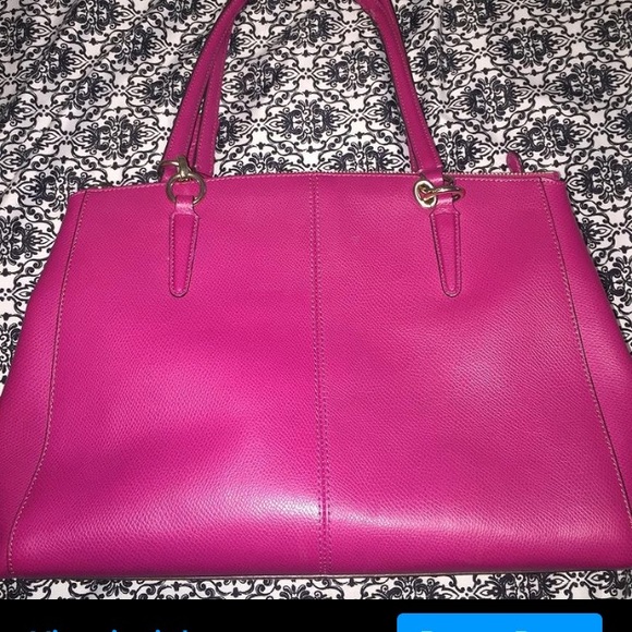 MAKE AN OFFER♥️XL Coach Tote - Picture 9 of 9